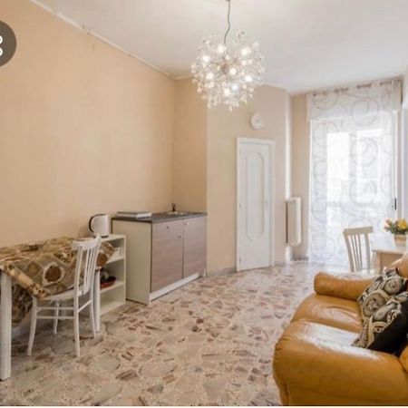 B&B Palazzo Veliero Al Castello Torre Maggiore Extérieur photo